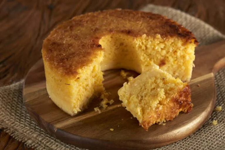 Homemade round cake made of green corn and cheese, known as "Pam