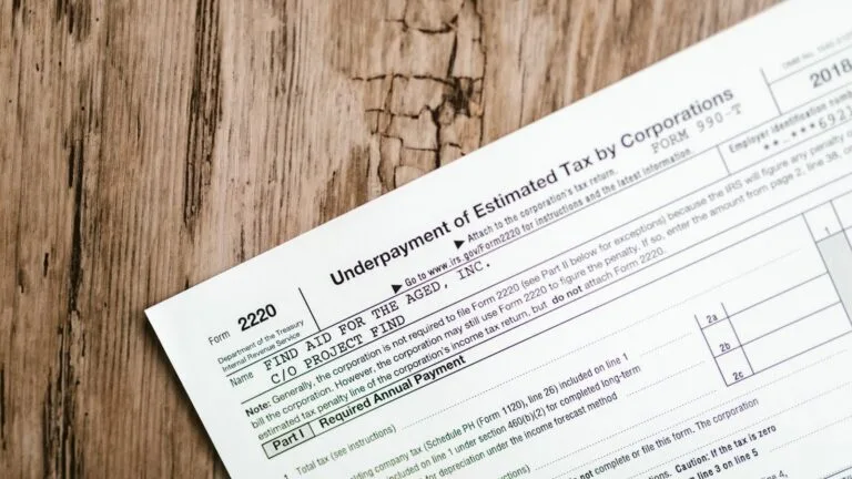 IPVA PR 2026: Alíquotas, Calendário por Placa, Desconto e Como Pagar