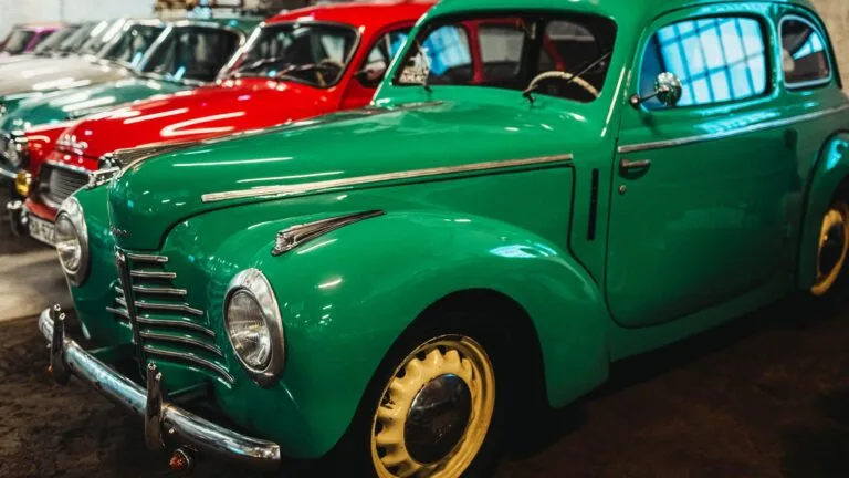 Seguro Auto para Carro com Mais de 15 Anos em 2026: Quem Aceita e Quanto Custa