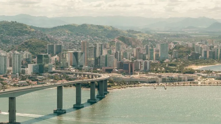 Detran ES 2026: Guia Completo de Serviços, CNH, IPVA e Licenciamento no Espírito Santo